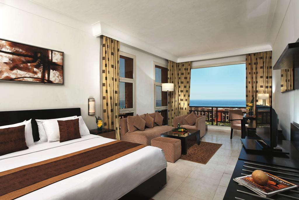 艾尔索克纳瑞享酒店 艾因苏赫纳 外观 照片 A typical hotel room
